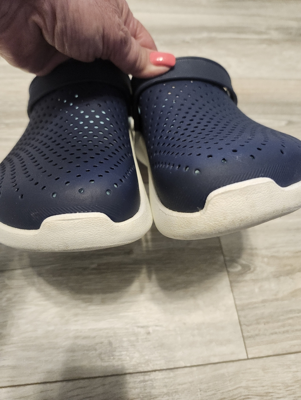 CROCS Lite Ride Clog - Picture 7 of 9
